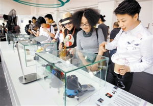 首届深港设计双年展开幕