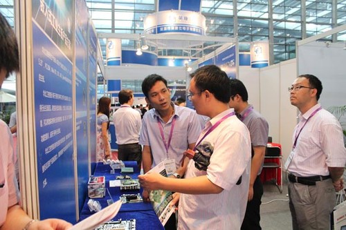 华北工控盛装参与2012工业计算机及嵌入式系统展 
