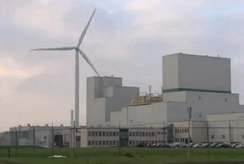 2011年1月，新型风力涡轮机为宝洁荷兰宠物保健厂提供17%的电力。图片来源：宝洁公司