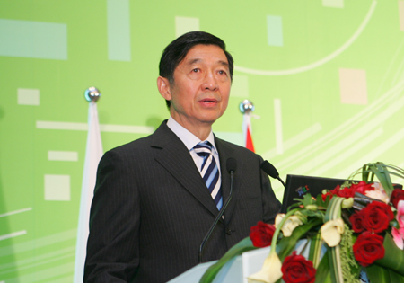 国际展览局名誉主席吴建民