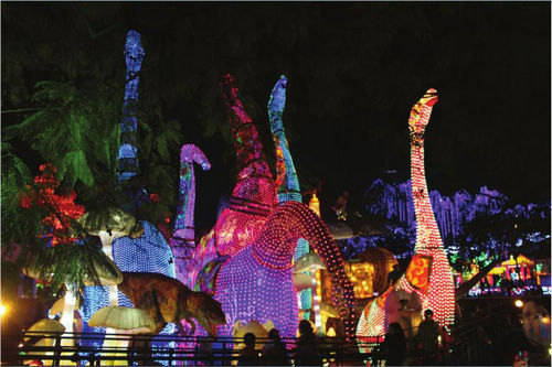 第21届自贡国际恐龙灯贸会今晚开幕