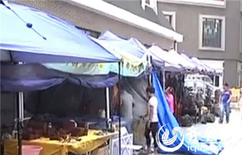 济南民康里商业步行街展会起纠纷 商家被迫提前撤展