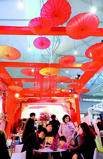 第十七届成都春季婚庆博览会热闹开场