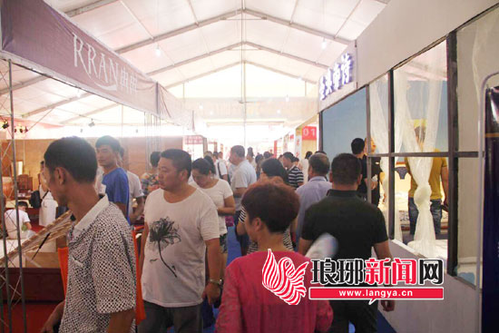 家门口就能参加会展 临沂免费展会吸引万名采购商
