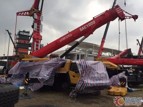 大家伙已就位，看宝马展第一大参展商的进场日记