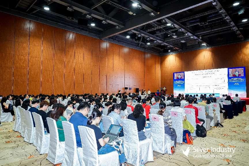 穗法认知障碍照护交流大会暨广州市老年认知障碍照护支持中心授牌仪式现场2 组委会供图